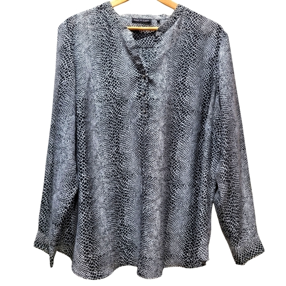 2X VIOLET & CLAIRE Animal Print 3/4 Gold Tone Button Down Long Sleeve Blouse